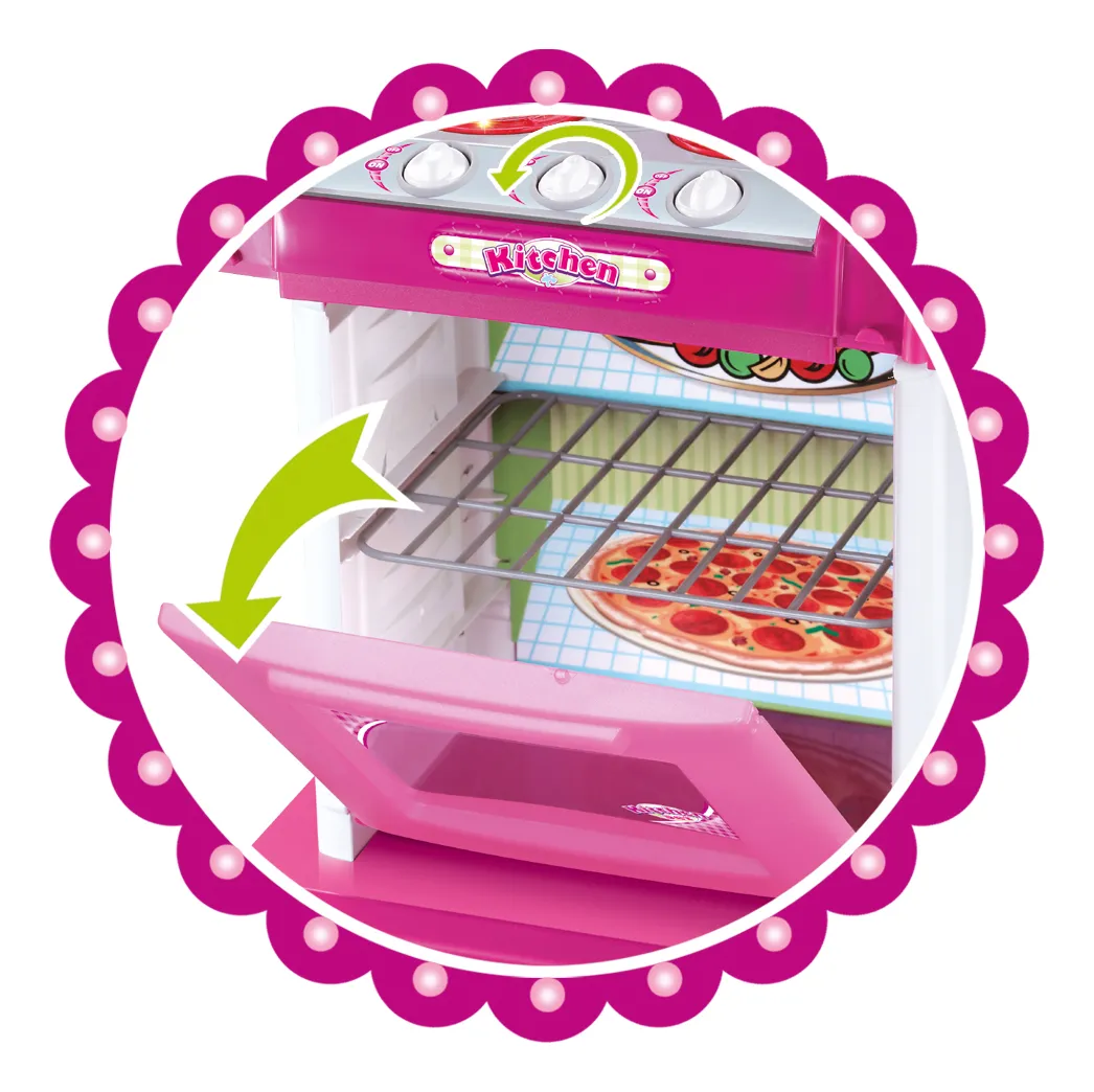 Detalhe da porta do forno da cozinha Replay Kids abrindo