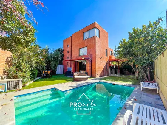 Casa En Arriendo De 4 Dorm. En San Carlos De Apoquindo