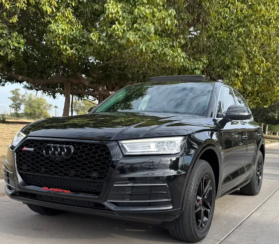 Audi Q5 2.0 L T Select Dsg