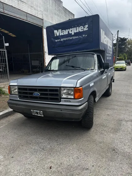 Ford F-100 2.5 I Super Cab