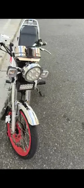 Se Vende Motor Cg 200 Cc Blanco En Buen Estado