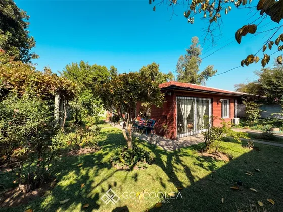 Casa En Venta De 2 Dorm. En La Reina
