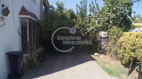 Arriendo C/ Opcion De Compra Almagro Chalet 176/200 3d/3b Dn