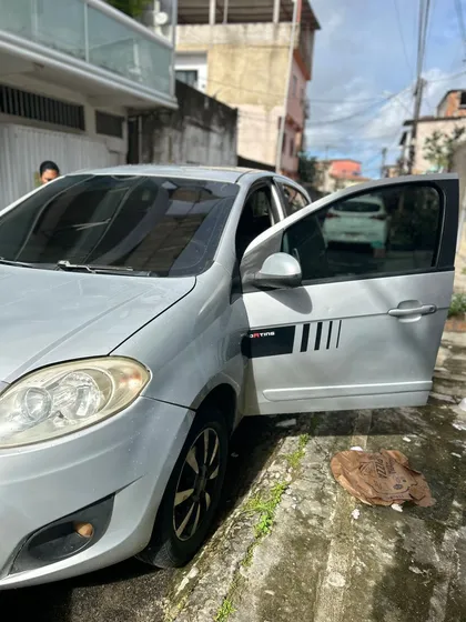 Fiat Palio 1.6 16v Essence Flex 5p