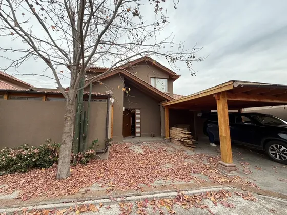 Arriendo Casa El Remanso De Chicureo 3d 3b Quincho Piscina
