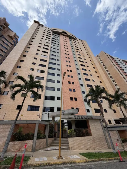 Wc Apartamento En Venta En Valencia La Trigaleña C334823