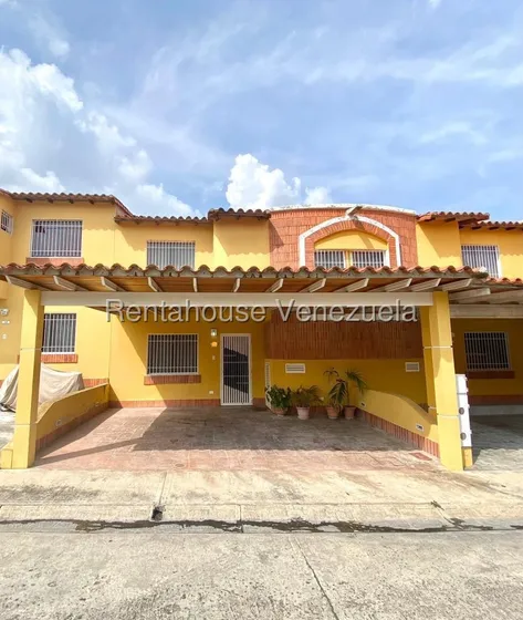 Yorli Pérez Alquila Cómoda Casa De 94mtr2 En Terra Mia, Cabudare Lara Contáctame*