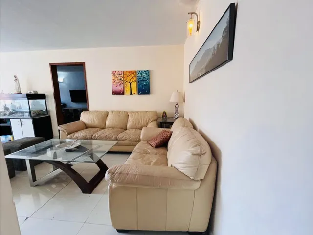 Apartamento En Venta, Colinas De La Tahona. Calle Cerrada-jardines
