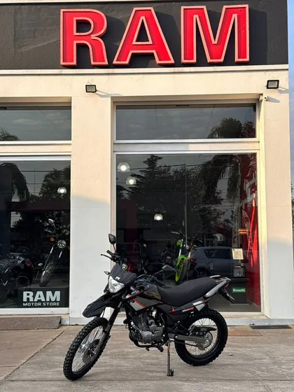 Motomel Skua 150 V6 Full Cargador Usb Ram Motor Store