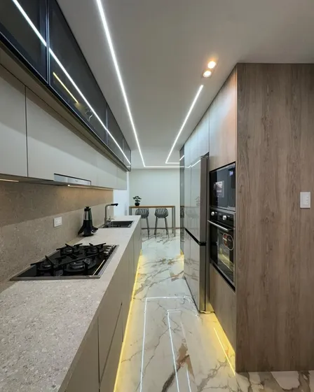 Fernando & Yosmar En Venta Moderno Apartamento En El Trigal Norte Res Titaniun Suites, Sector Pidras Pintadas