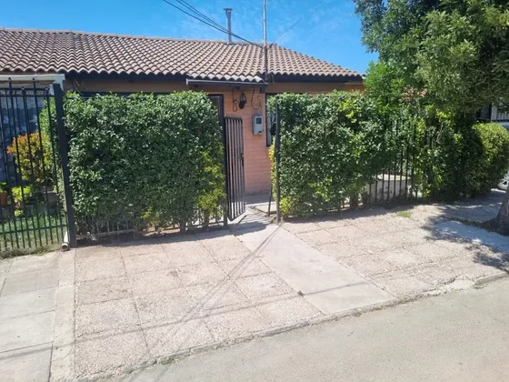 Casa Sector Cactus, En Ciudad Satélite, Maipú,