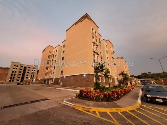 Eduardo Nunes Vende Apartamento Tipo Estudio En Ciudad Roca Con Acabados De Lujo, Respaldo Electrico 24 Hrs , Vigilancia Privada, Piscina, Casa Club