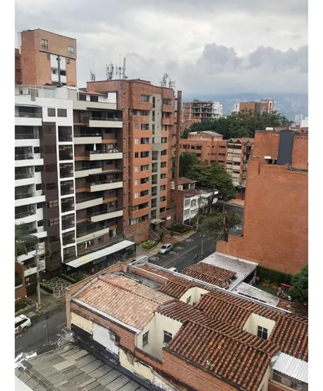 Vendo Apartamento Grande  En Laureles Santa Teresita Medellin 