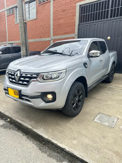 Renault Alaskan 2.5 Zen
