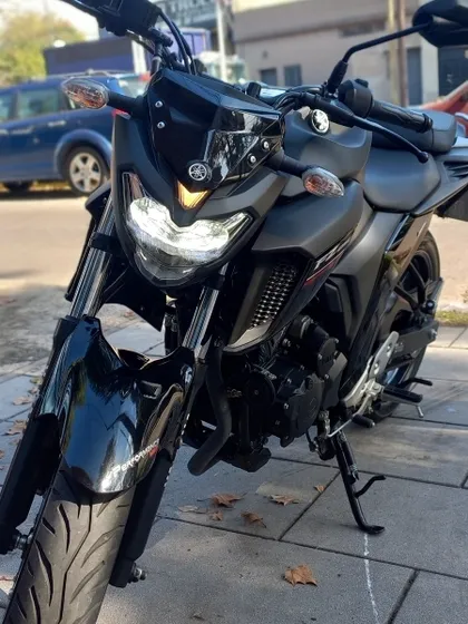 Fz 25, Con 3600km. Unica Mano. Impecable Estado