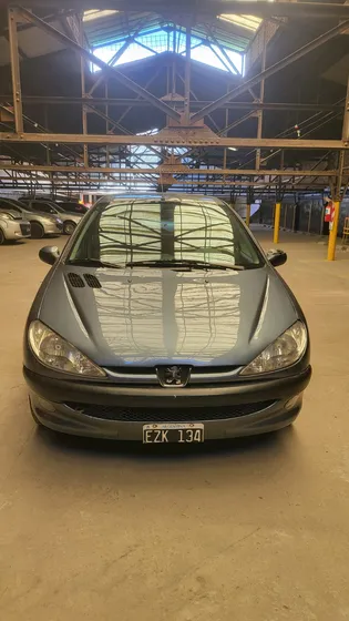 Peugeot 206 1.6 Xt Premium