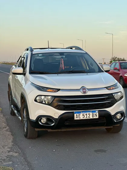 Fiat Toro 1.8 Freedom 4x2 At