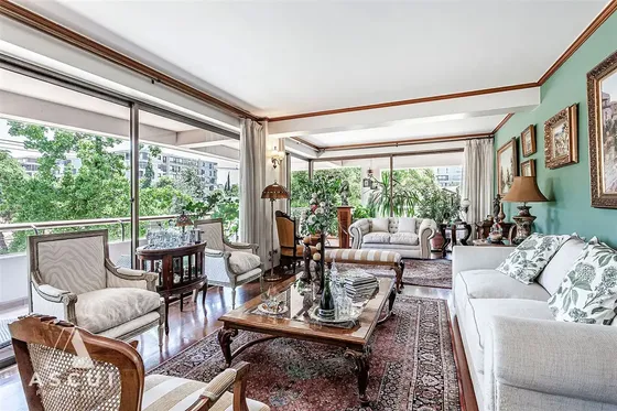 Departamento En Venta De 3 Dorm. En Vitacura.