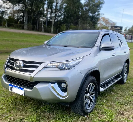 Toyota Sw4 2.8 Srx 204cv 4x4 7as At
