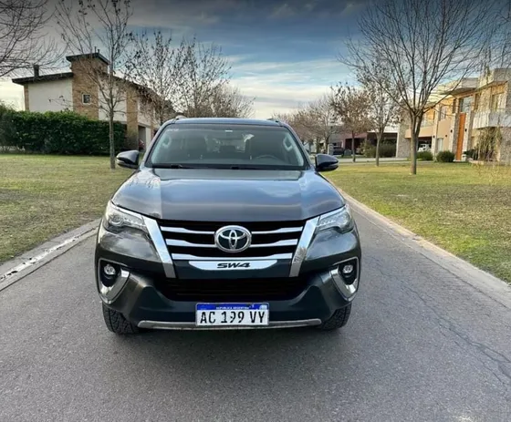 Toyota Sw4 2.8 Srx 177cv 4x4 7as At