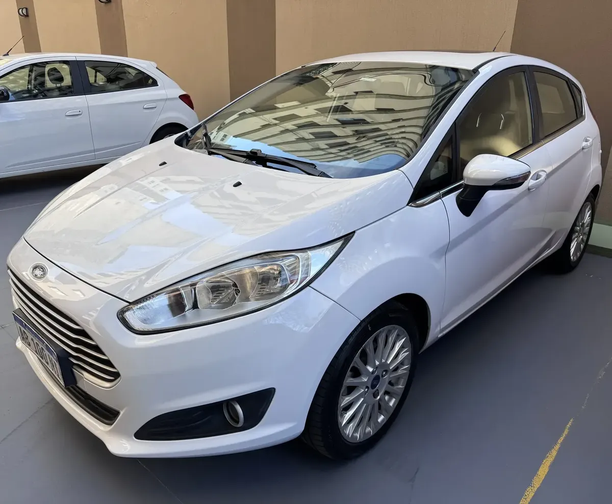 Ford Fiesta Kinetic 1.6 Titanium 120 hp