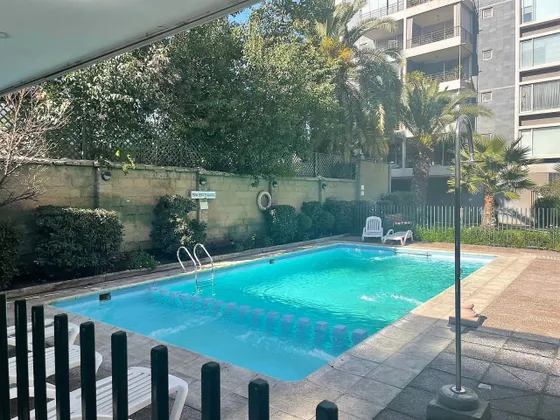 Departamento En Venta De 2 Dorm. En Providencia