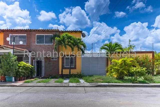 Venta De Casa Duplex / El Ingenio-guatire/ Ls 25-8055