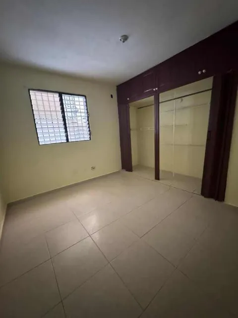 Alquilo Apartamento 1er Piso De 3 Habitaciones En El Portal