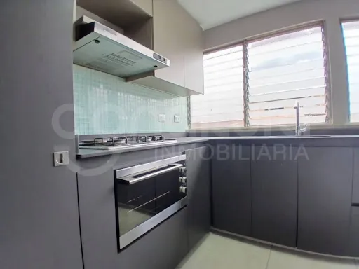 Apartamento En Arriendo Poblado 472-6923
