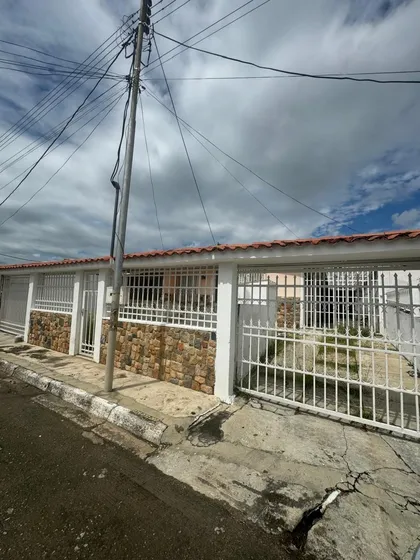 En Venta Casa En Ciudad Alianza, Guacara. Inmobiliaria Maggi 1956.