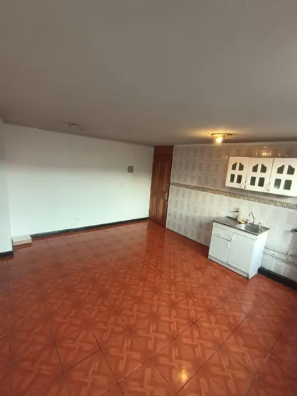 Departamento En Condominio, Bajos Gastos Comunes Y Seguro