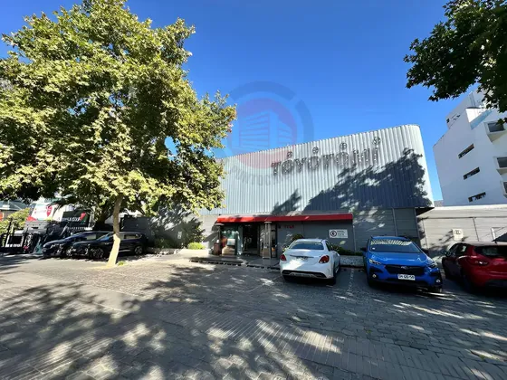 Arriendo De Inmueble Premium En Avenida Vitacura