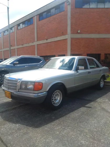 2.8 , 6cil. Sedán , Automático