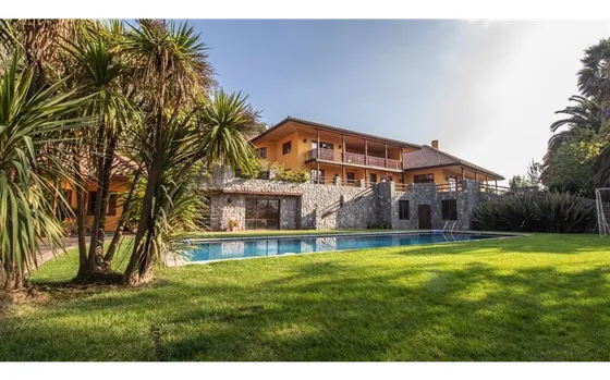 Casa En Venta En Lo Barnechea