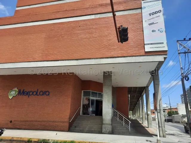 Local En Venta Barquisimeto Av Vargas C.c Merpolara Codigo  2   5   6  6  7  1  Mildred Excelente Oportunidad De Adquirir Tu Propio Local Comercial A Estrenar Merpolara Con Una Excelente Ubicacion
