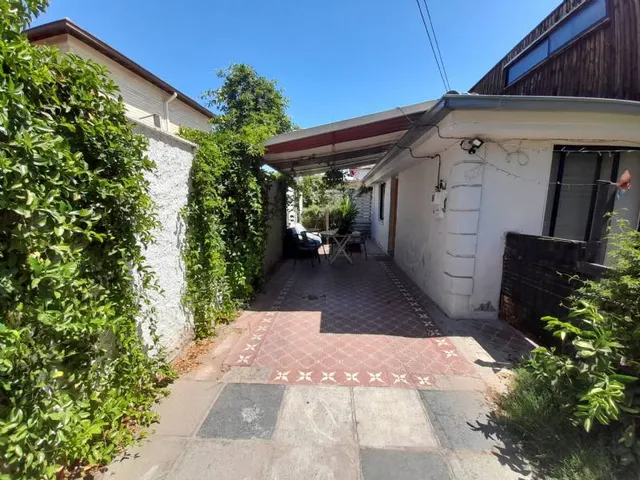 Casa Los Aliaga, Eduardo Castillo