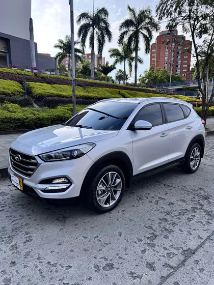 Hyundai Tucson 2.0 Premium 4x2 At