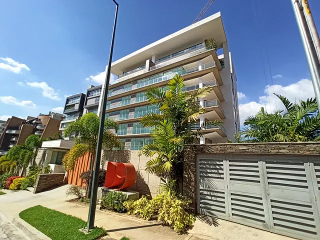 Fernando & Yosmar En Venta Lujoso Apartamento En Terrazas Del Country Res D9 Con Cocina De Oportunidad ( Solo Clientes)