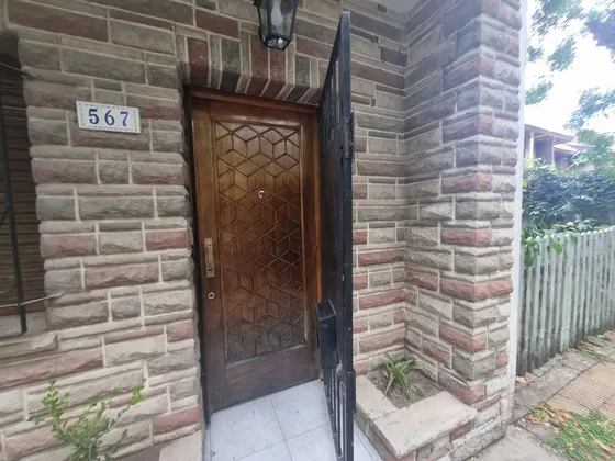 Venta Ph 2 Amb Al Frente Patio En Banfield