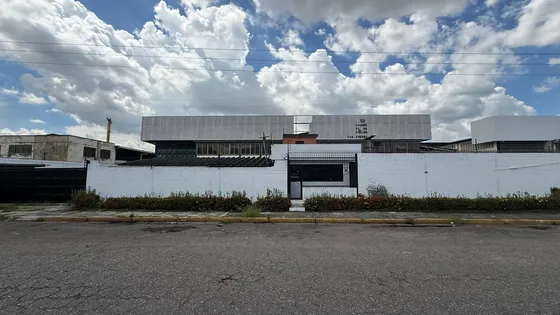 Local Industrial En Alguiler: Zona Industrial Castillito Complejo Industrial