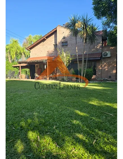 Venta Casa De Cuatro Dormitorios Country Club Banco Provincia