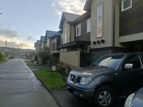 Casa En Venta De 3 Dorm. En Pucón