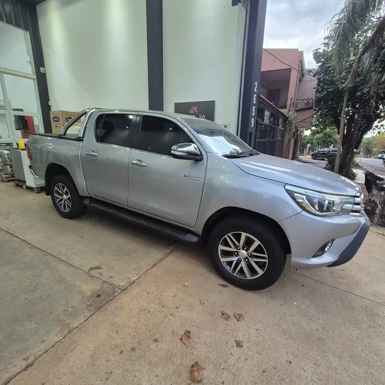 Toyota Hilux Pick-up 2.8 Cd Srx 177cv 4x4 At