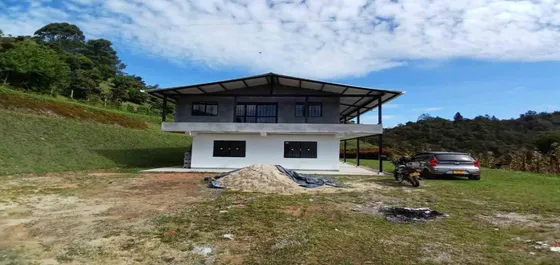  Finca En Arriendo Ubicada En San Vicente Sector Vereda Potrero (27690).