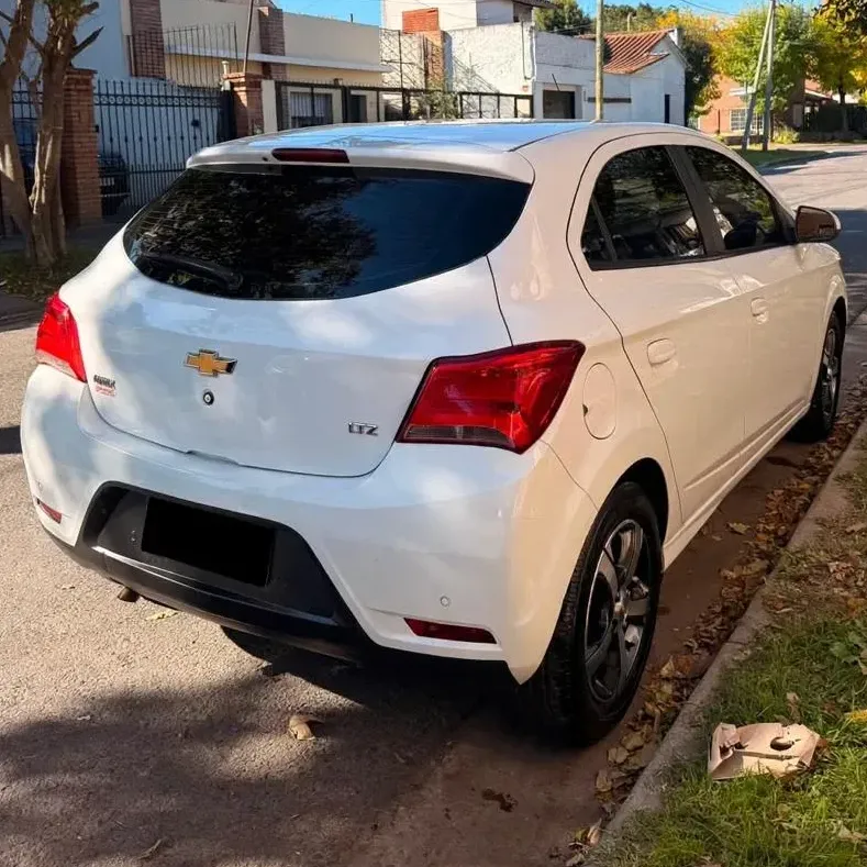 Chevrolet Onix 1.4 Ltz 98cv
