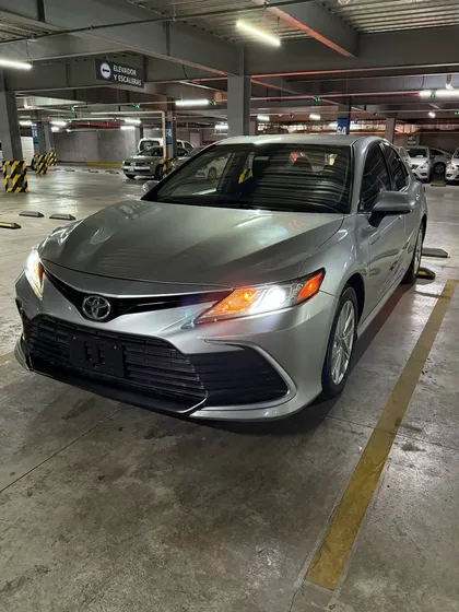 Toyota Camry 2.5 Le At