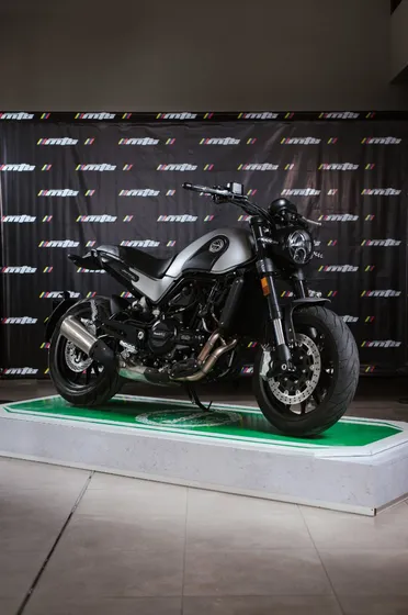 Benelli Leoncino 500