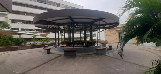 Excelente Oficina, En Ciudad Jardin - Detras De Holguines - Piso 6 