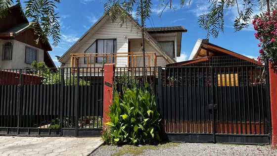 Casa En Venta Gran Avenida Con Local Comercial