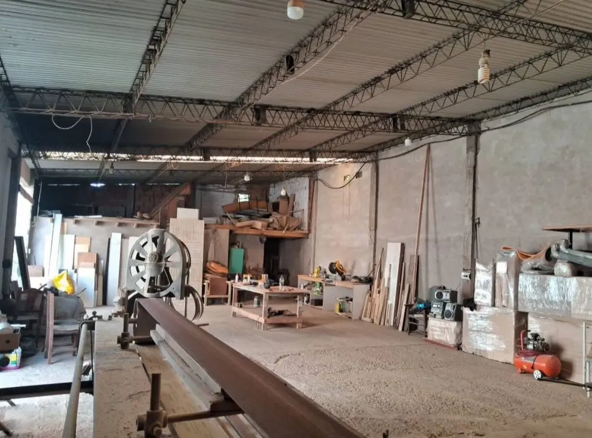 Warehouse and 2 Studio Apartments in Valeria del Mar